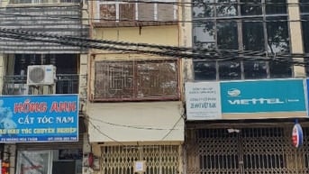 Cho thuê căn nhà mặt phố Hoàng Hoa Thám- khu vực gần Lăng Bác