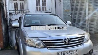 Toyota Fortuner 2013 2.5G - 251000 km