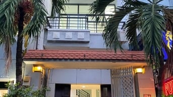 Cần cho thuê nhà mặt tiền , 69A đường 43, Tân Quy Q7