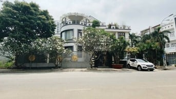 Chính chủ cho thuê Biệt thự rộng 500m Phú Mỹ Q7 giá 80triệu nhà đẹp
