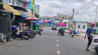 Bán Nhà 1 Trệt 2 Lầu Mặt Tiền Chợ Lê Thị Nhiên, Long Xuyên, An Giang