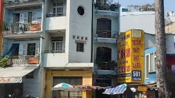 Bán nhà mặt tiền đường Lê Hồng Phong Q.10
