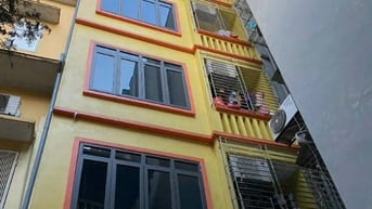 8 tầng cầu thang máy Đê La Thành 83m2 x MT 4,8m giá 19 tỷ - nội thất đ