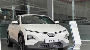 VF6 Plus - Tặng gói bảo hiểm và bảo dưỡng cao cấp