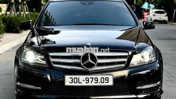 Mercedes Benz C Class 2012 - Màu Đen Sang Trọng