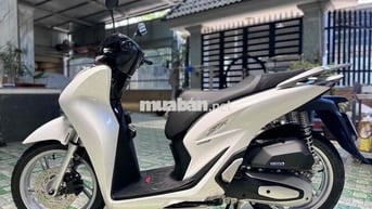 SH 160 ABS Trắng Đen 2025 odo 979km