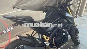 Yamaha TFX màu đen, xe sportbike
