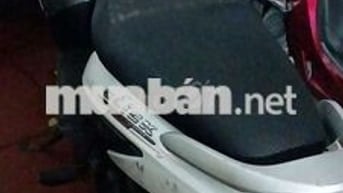 Xe honda tay ga click chỉ cần đổ xăng là chạy