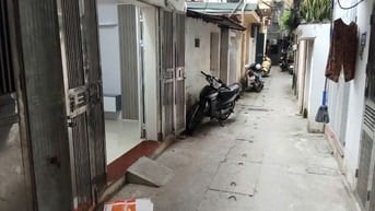 Bán nhà Nguyễn Xiển - Hà Nội, cách mặt phố 30m