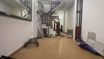 Cho thuê nhà ngõ 575 Kim Mã 40m2 x 4 tầng giá 15tr/tháng