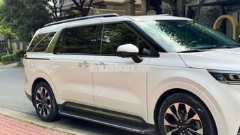Kia carnival 2.2D- 36000 km