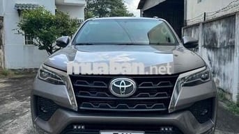 Toyota Fortuner 2020 2.4AT 4x2  - 100000 km