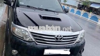 Toyota Fortuner 2014 2.5G 4x2 - 100000 km