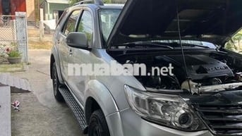 Toyota Fortuner 2016 2.4G 4x2 MT - 135000 km
