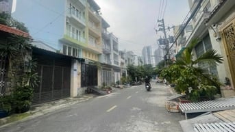 Nhà khu Bình Phú, MT Cư Xá Phú Lâm D, DT 4 x 18m, 2 tấm, 9.3 tỷ.