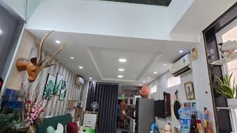 Chủ cần bán gấp!! Nhà mới đúc kiên cố trung tâm Q6 gần chợ Kim Biên