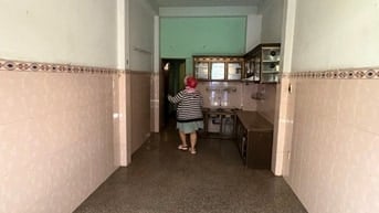 Cho thuê nhà hẻm 3m(BG) Lạc Long Quân, P.5, Q.11 giá 10tr