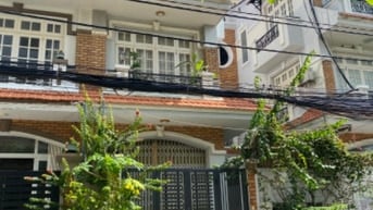 Nhà thuê đường 817A Tạ Quang Bửu F5Q8 dt: 6m x 20m, 3 lầu St