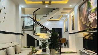 Chú Hải kẹt tiền bán nhà Phạm Văn Hai, Tân Bình, DT:60m2 Giá 3.2 Tỷ