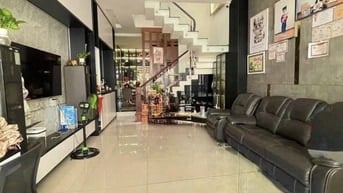 GẦN CHỢ PHẠM VĂN HAI, CÁCH 80M RA ĐƯỜNG LỚN, GIÁ THẤP HƠN 5% - 4 TỶ1 