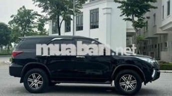 Toyota Fortuner 2019 số Tự Động máy DẦU màu đen