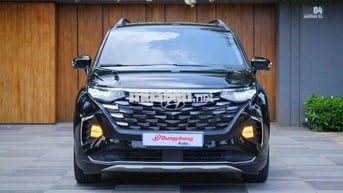Hyundai Custin 2.0T Cao Cấp 2024