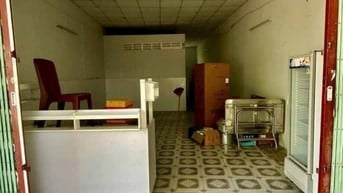 Vỡ nợ bán căn nhà mt kinh doanh ở Lê Minh Nhựt(125m2),shr giá 820tr