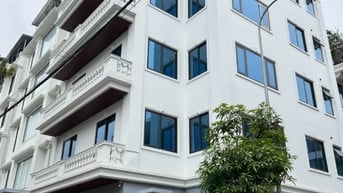 Cho thuê biệt thự Nguyễn Xiển:180m2, 6 tầng, thông sàn,thang máy 50tr