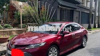Bán xe camry 2.0G màu đỏ