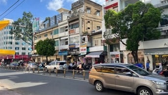 ✅Nhà Mặt Tiền 4x19 Nguyễn Biểu , quận 5