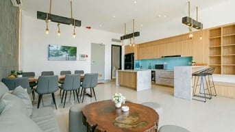 Bán Villa 4 tầng - 3 mặt tiền 143m2 đường Hoàng Sa, Sơn Trà, Đà Nẵng