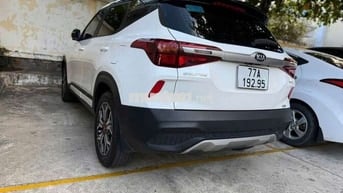 2020 1.6L Premium  - 61000 km