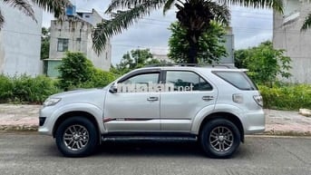 Toyota Fortuner 2012 2.5G 4x2 - 160000 km
