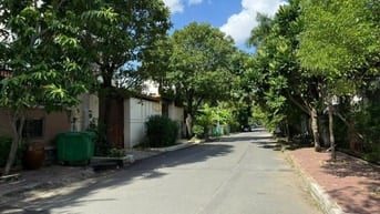 kẹt tiền cần Bán Gấp Lô Đất liền kề, hẻm xe hơi đường số 8, Phường