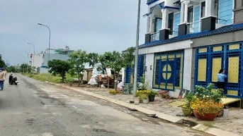 Chính chủ bán cặp 160m2 Thổ Cư Đường Nhựa Sổ Riêng Tiện Kinh Doanh 
