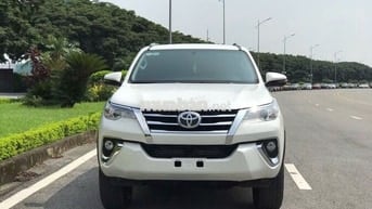 Toyota fotuner 2018 AT