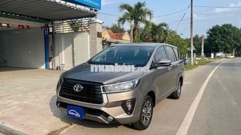Toyota Innova 2022 E 2.0 MT - 54000 km