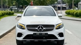 MERCEDES GLC300 4MATIC 2018 Trắng.Kem Đẹp Nhất HN