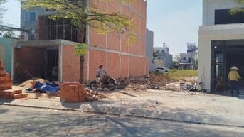 Bán 5x26m thổ cư khu đông dân, cách Aeon Tên Lửa 20p
