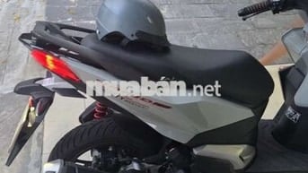 Chính chủ bán Vario 160 xám xi măng full option