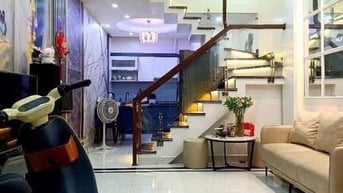 Chính chủ giảm giá cực sốc nhà đường Nguyễn Phúc Nguyên, Q3, giá 2tỷ27