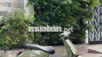 Vespa Sprint ABS 2023 ; odo 6.000