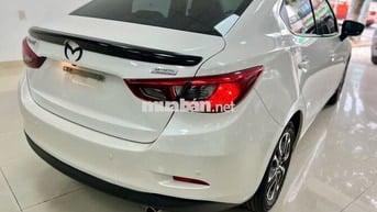 Mazda 2 2019 Premium Sedan - 68000 km
