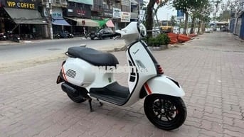 Vespa GTS 150 super Sport bản mới nhất smartkey
