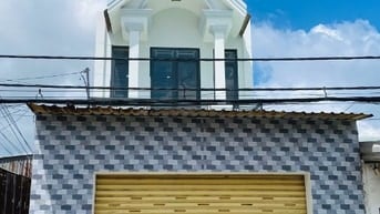 CHỊ NĂM ĐI NƯỚC NGOÀI BÁN NHANH CĂN NHÀ MẶT TIỀN ĐƯỜNG SHR 