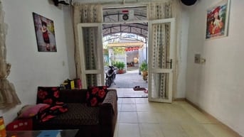 Nhà dt: 85m ( 5 x 17m ) gần Nguyễn Duy Trinh và chợ Tân Lập.