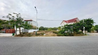 Bán đất măt tiên đuong Song Hào quận Ngủ Hành Sơn cũ..dt 469m2.. Liên 