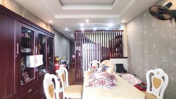 Bán Nhà Mặt Phố Quang Trung 55m 5 Tầng Mới Kinh Doanh Vỉa Hè VF9 Đỗ 13