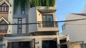 Bán Biệt thự 7x19,5m 1 hầm + 3 lầu KDC Phong Phú 
