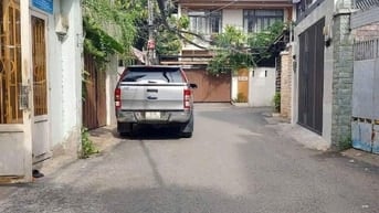 Dãy trọ DT:146m ( 6.5 x 23m ) cách Lê Văn Thịnh 50m